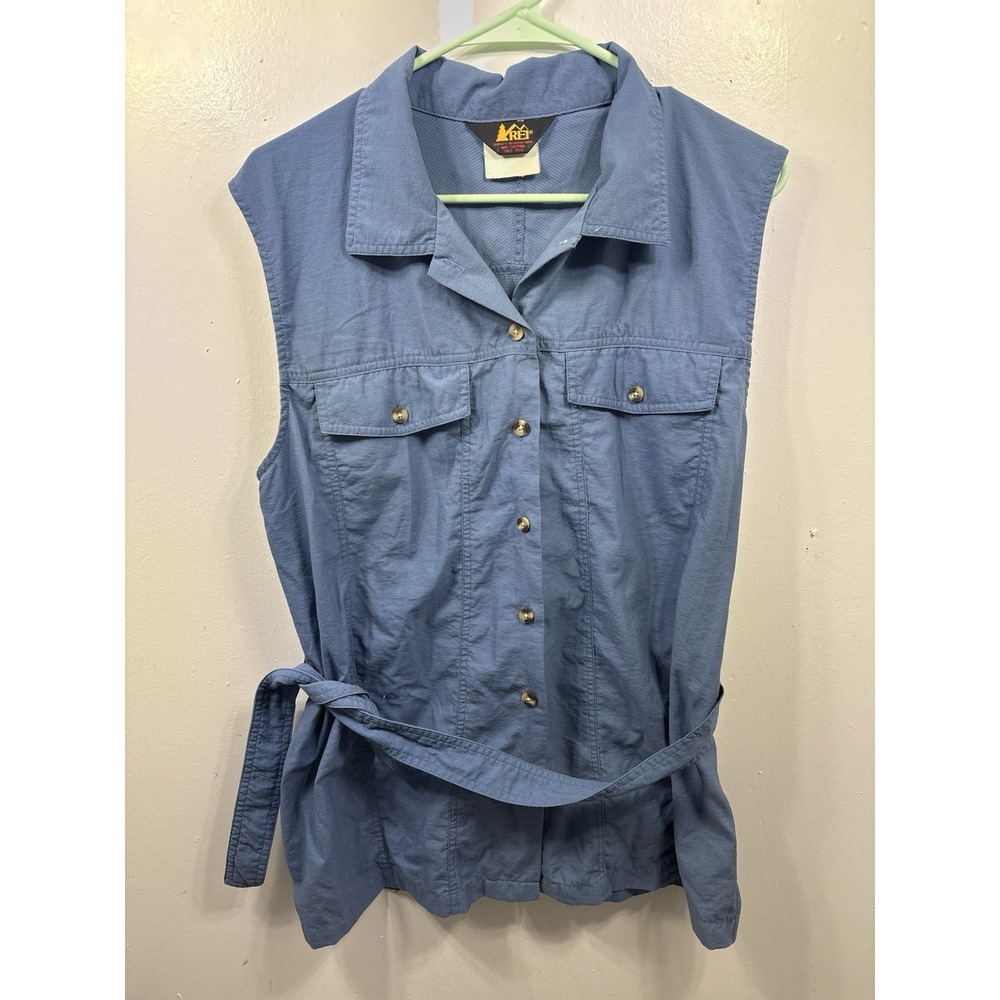 Vintage REI Women's Vest Blue Belted Size Large‎ Button Down
